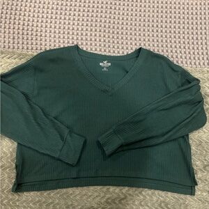 Hollister Women's Deep Green V-Neck Sweater